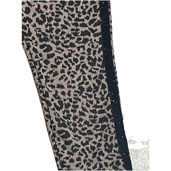 Girls Size 10/12 Wondernation Lepard Pant Set - Picture 3 of 5